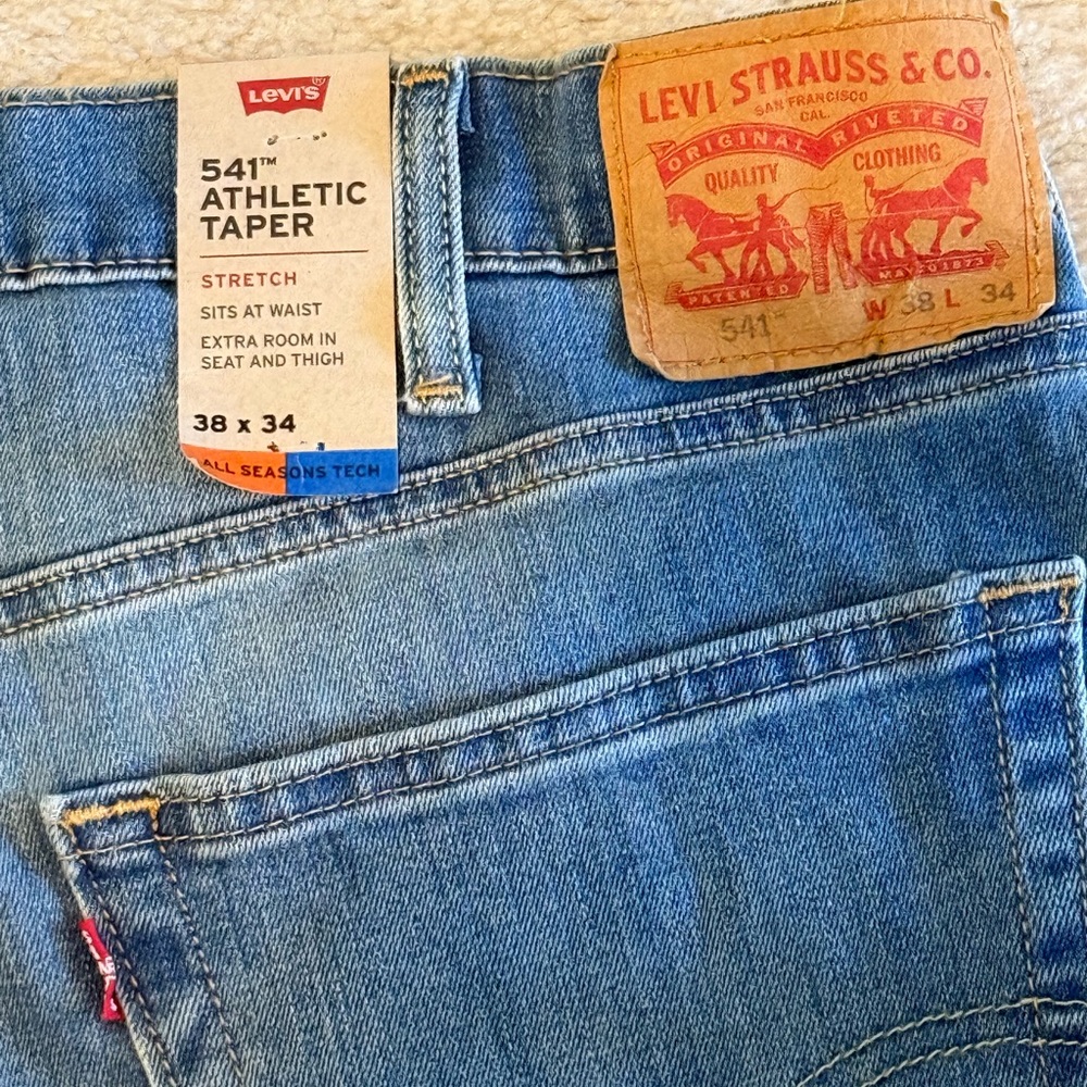 NEW with tags Levi’s men’s jeans